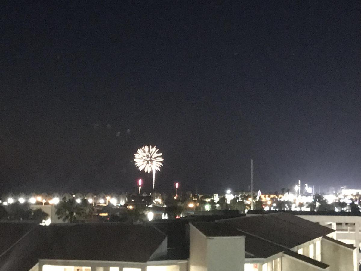 Relaxing Condo, Great Location, 3 Minute Walk To The Beach Condo South Padre Island Buitenkant foto