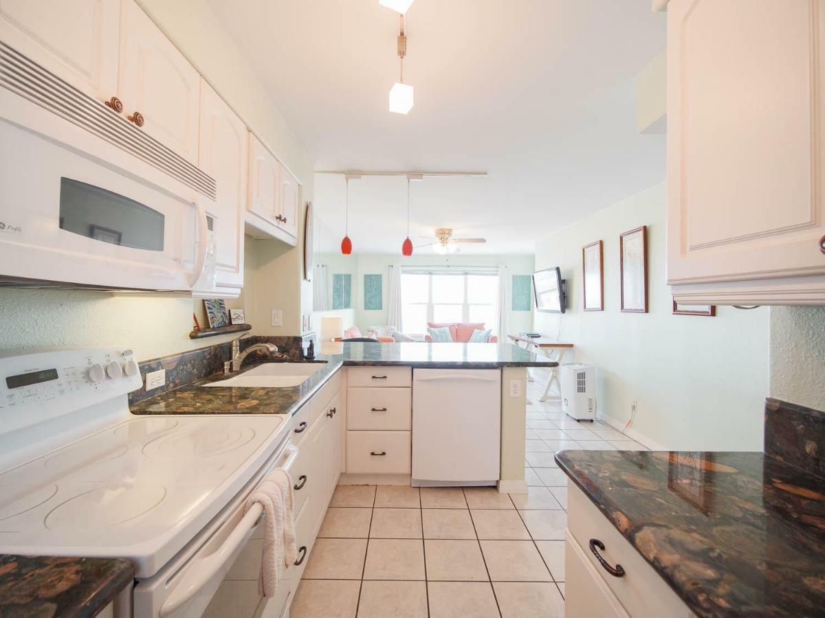 Relaxing Condo, Great Location, 3 Minute Walk To The Beach Condo South Padre Island Buitenkant foto