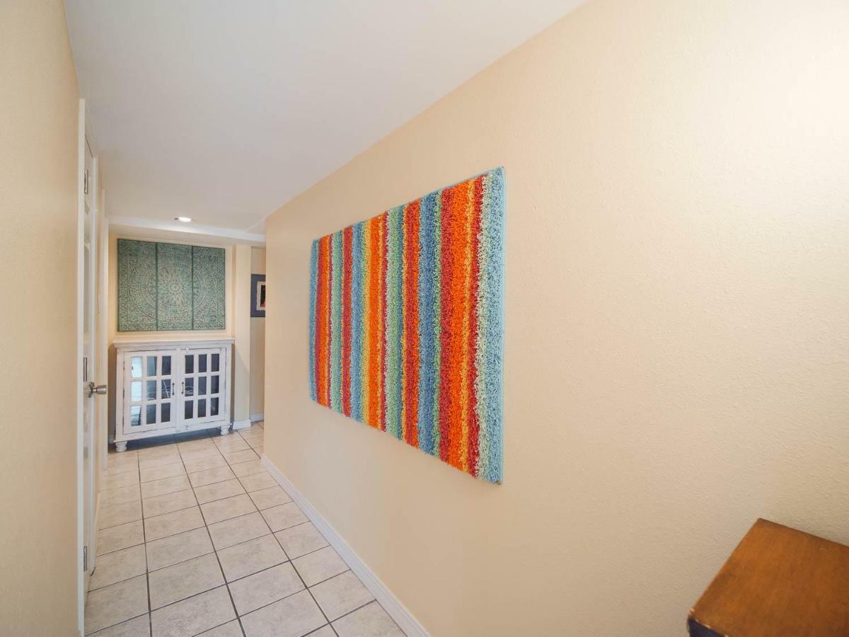 Relaxing Condo, Great Location, 3 Minute Walk To The Beach Condo South Padre Island Buitenkant foto