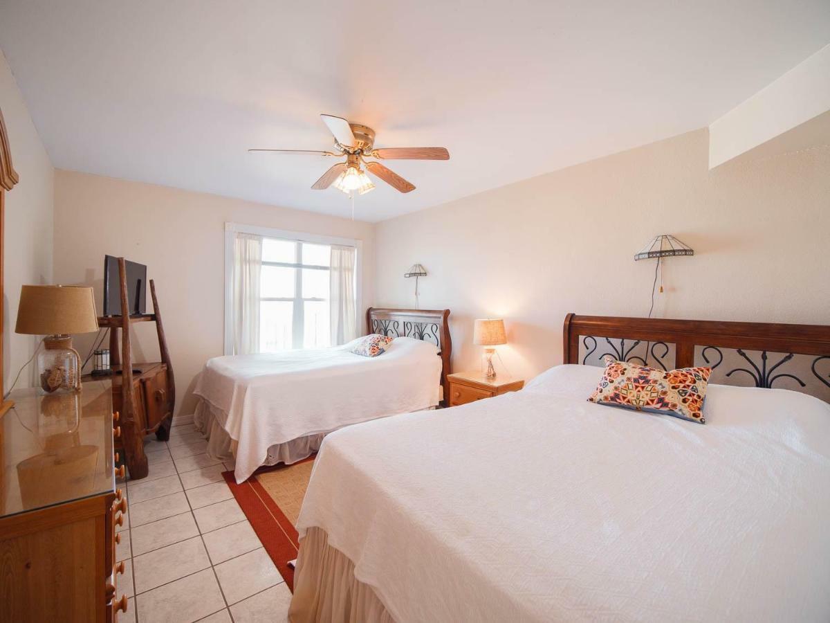 Relaxing Condo, Great Location, 3 Minute Walk To The Beach Condo South Padre Island Buitenkant foto